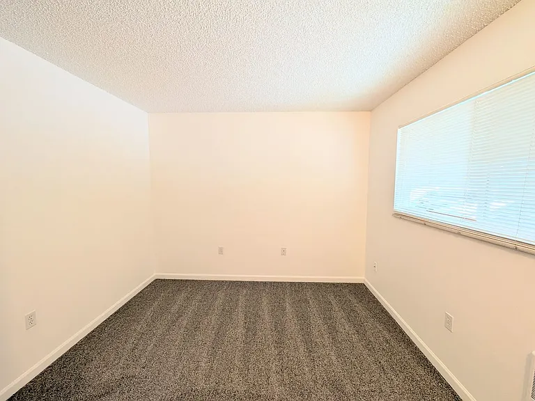 Kingcity Apartments — Photo 81
