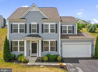 1237 Thistledown Dr, Chambersburg, PA 17202