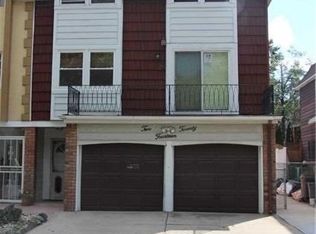 214-20 Waters Edge Dr, Bayside, NY 11360