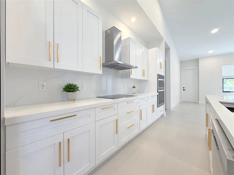 14671 Lillian Cir — Photo 38