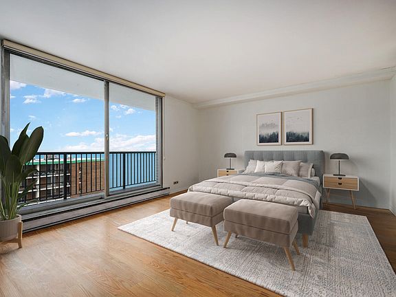 5th image of 5855 N Sheridan Rd APT 17D