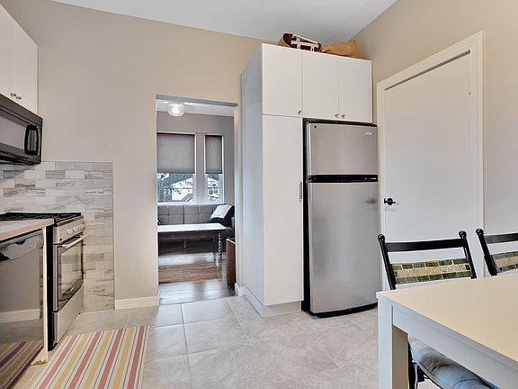 4th image of 111 Mallory Ave APT 6