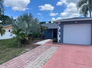 6924 Buhrley Ter N, Saint Petersburg, FL 33709
