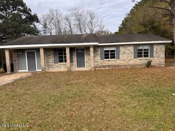 4221 Knowles Ave, Moss Point, MS 39562