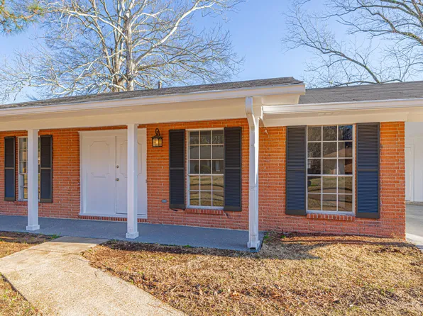 6618 Franklin D Roosevelt Dr, Jackson, MS 39213