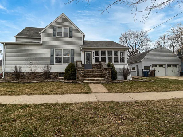 500 Nicolet Blvd, Menasha, WI 54952