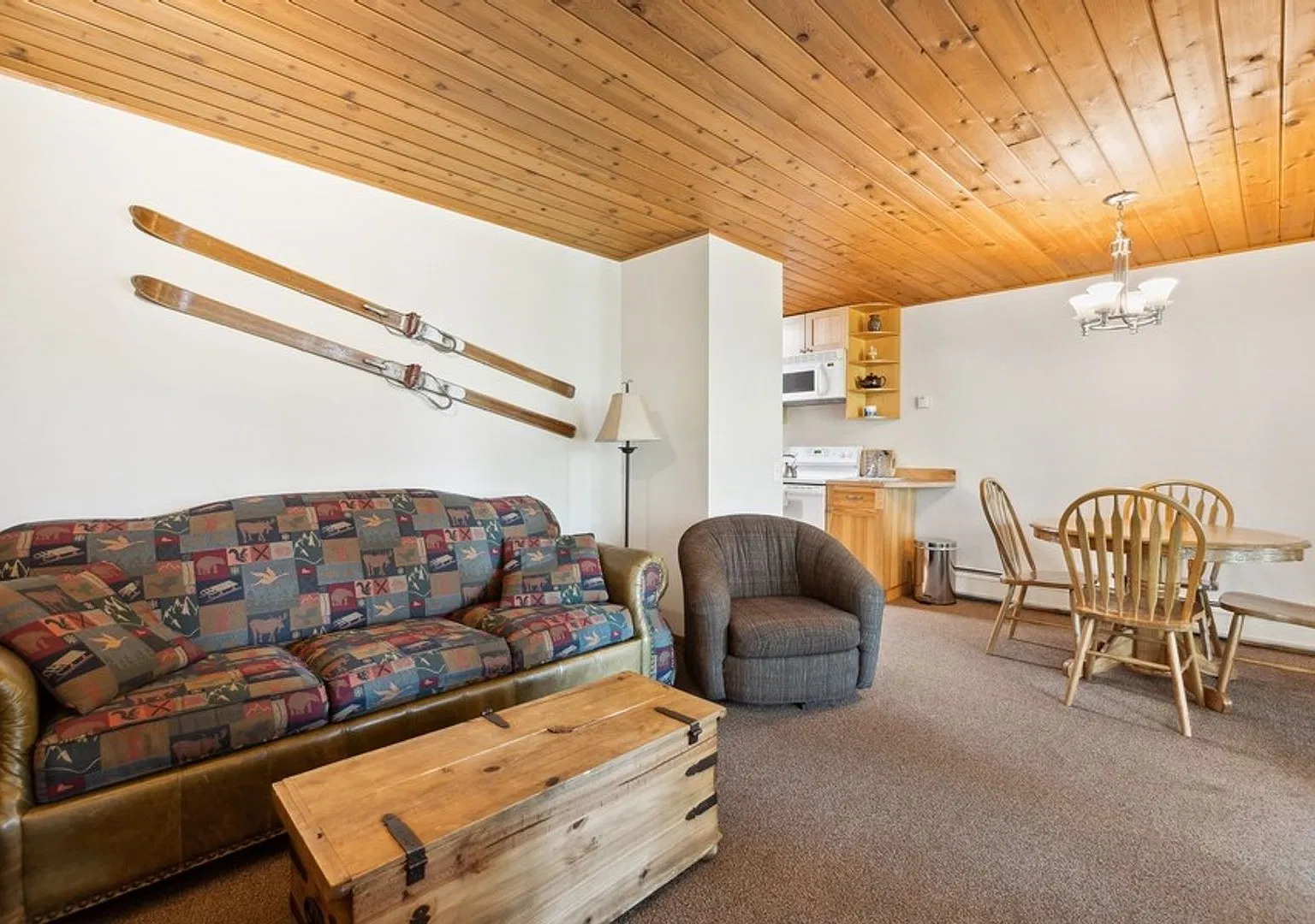 1 bedroom, 1 bath condo at Bay Point — Photo 3