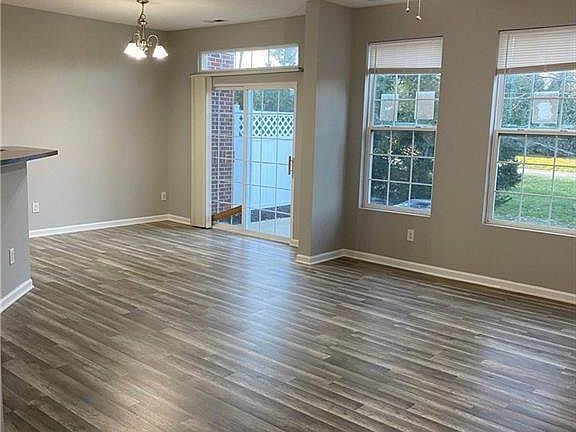 5th image of 5608 Castor Way