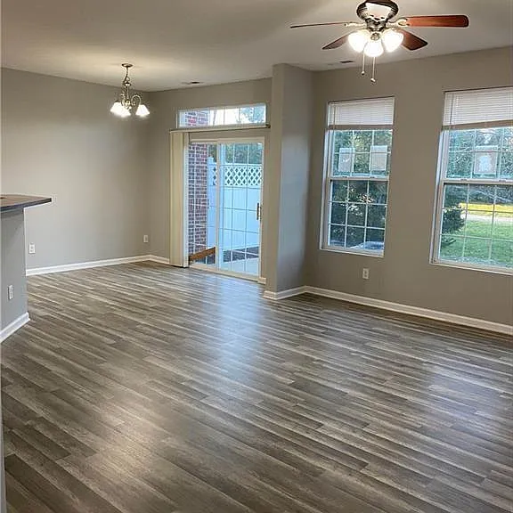 5608 Castor Way — Photo 5