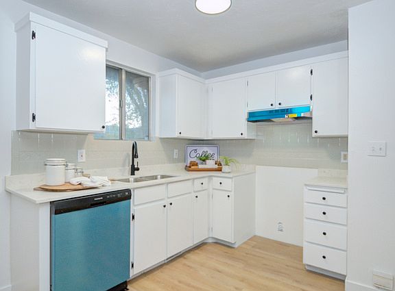 5th image of 5098 S Heath Ave