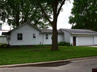 110 Main St N, Delavan, MN 56023