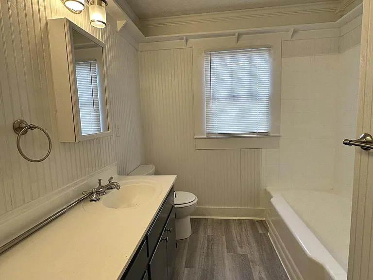 625 Ridgewood Ave — Photo 9