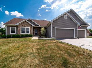 5689 Thomas Dr, Waynesville, OH 45068