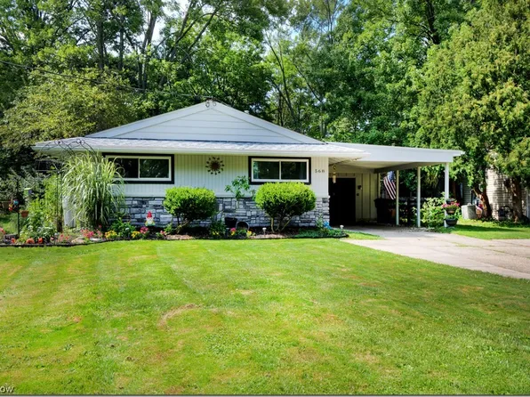 568 Abbyshire Dr, Berea, OH 44017
