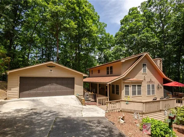 14 Summit Rd, Blairsville, GA 30512