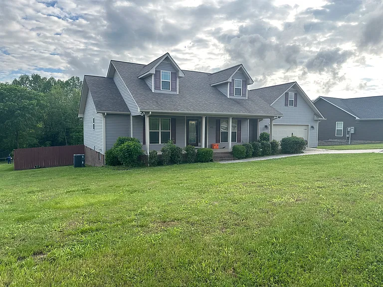 4751 Ellen Cir — Photo 1
