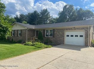 224 Rosewood Dr, Bardstown, KY 40004