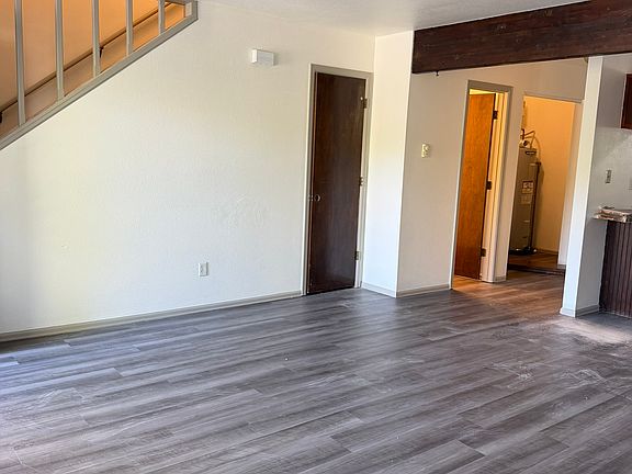 2nd image of 359 S 9th St