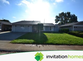 2851 Londonderry Dr, Sacramento, CA 95827