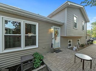 1003 Idlewild Dr, Round Lake Beach, IL