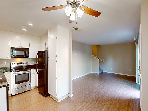 2nd image of 380 Alameda Del Prado #G