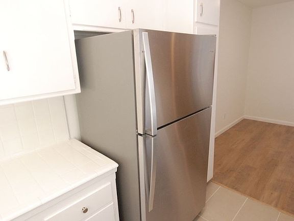 5th image of 1148 N Formosa Ave APT 3