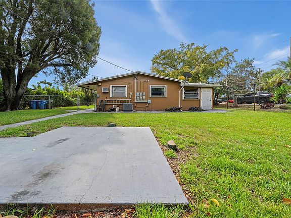 2nd image of 841 NW 39th Street