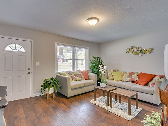 5th image of 3610 Kentwood Dr