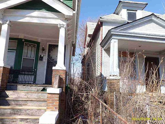 2673 E Canfield