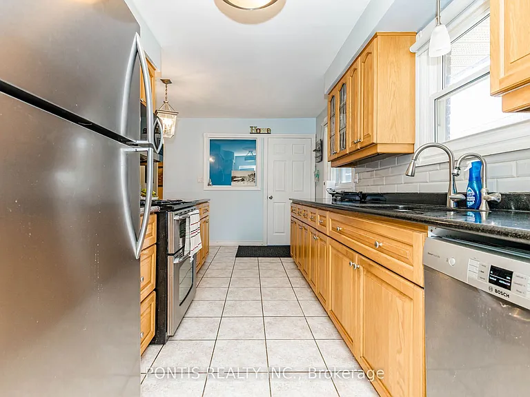 56 Greenbrier Rd — Photo 11