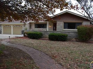 2055 268th Hwy, Lyndon, KS 66451