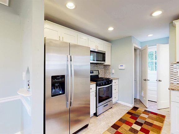 5th image of 1817 Larchwood Pl