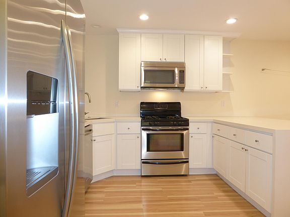 2nd image of 102 Bradford St #B