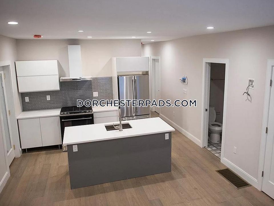 2nd image of 50 Tuttle St #1F