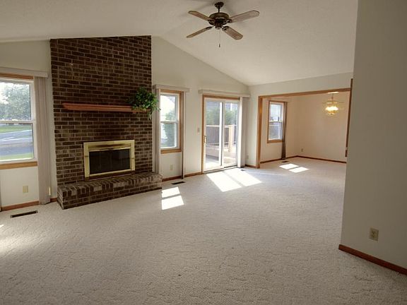 4th image of 4873 Orchid Ln N