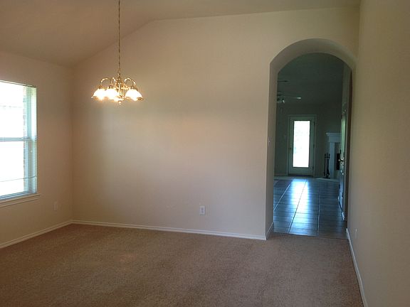 4th image of 118 Aguilar Dr