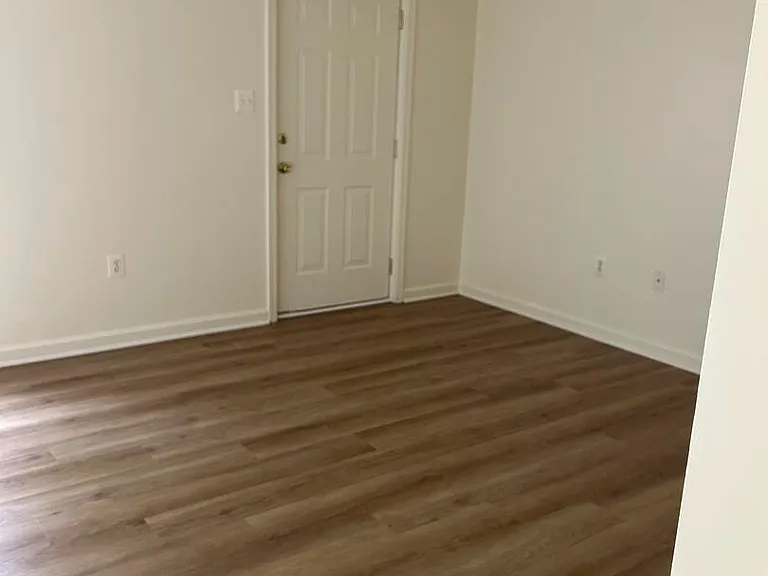 601 Meadowbrook Dr — Photo 13