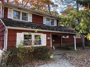 342 S Lincoln Ave, Oakhurst, NJ 07755