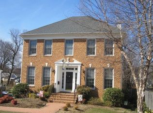 5317 N Carlin Springs Rd, Arlington, VA 22203