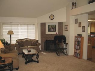 9025 Crowningshield Dr, Bakersfield, CA 93311