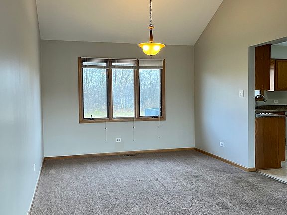 3rd image of 22819 Millard Ave