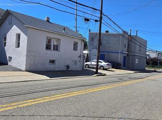 198 Kansas St, Hackensack, NJ 07601
