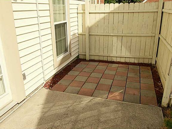3rd image of 3774 Riverwood Dr