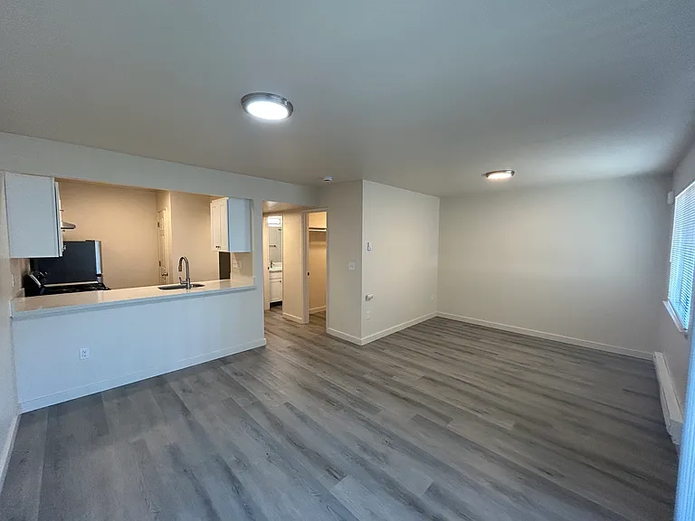 Washington Park Apartments — Photo 22