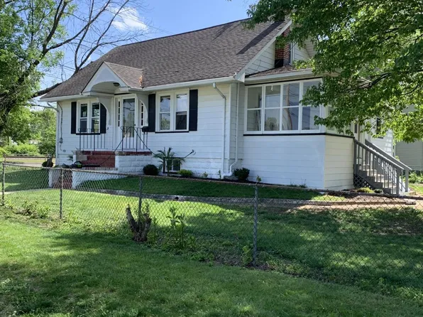 1223 River Rd, Riverton, NJ 08077