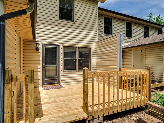 3rd image of 2047 Heritage Pl #2047