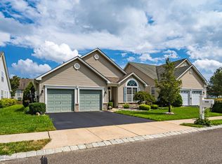 532 Bennington Ln, Lakewood, NJ 08701