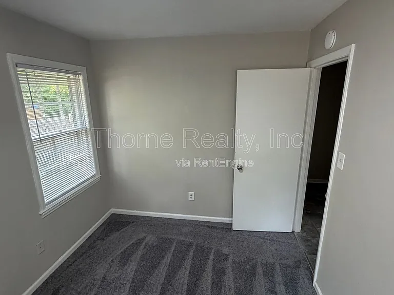 1420 Barnes St — Photo 7