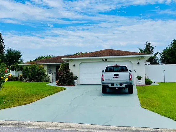 7225 8th Avenue Loop W, Bradenton, FL 34209