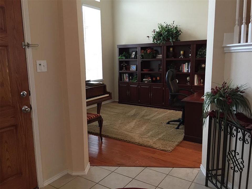 1st image of 3208 Timber Ridge Trl